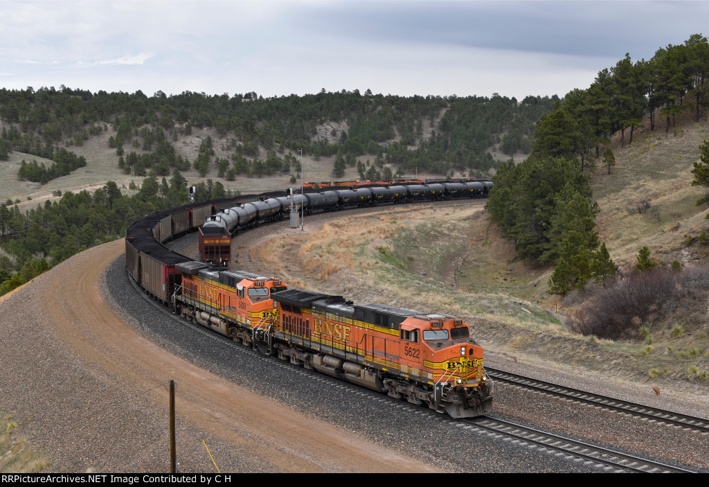 BNSF 5622/5838